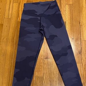 Aerie Chill Play Move Camo Leggings